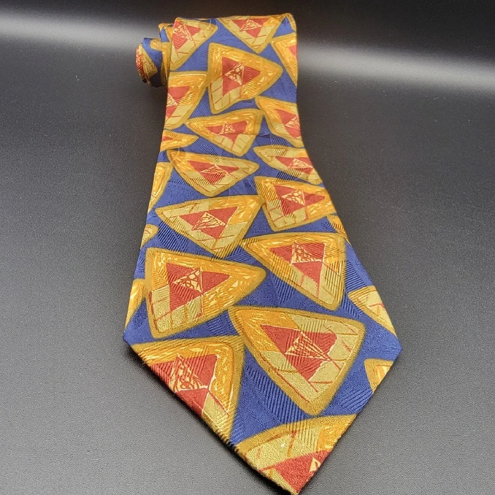 Hart Schaffner Marx Silk Necktie Geometric Triangle Pattern USA Made‎